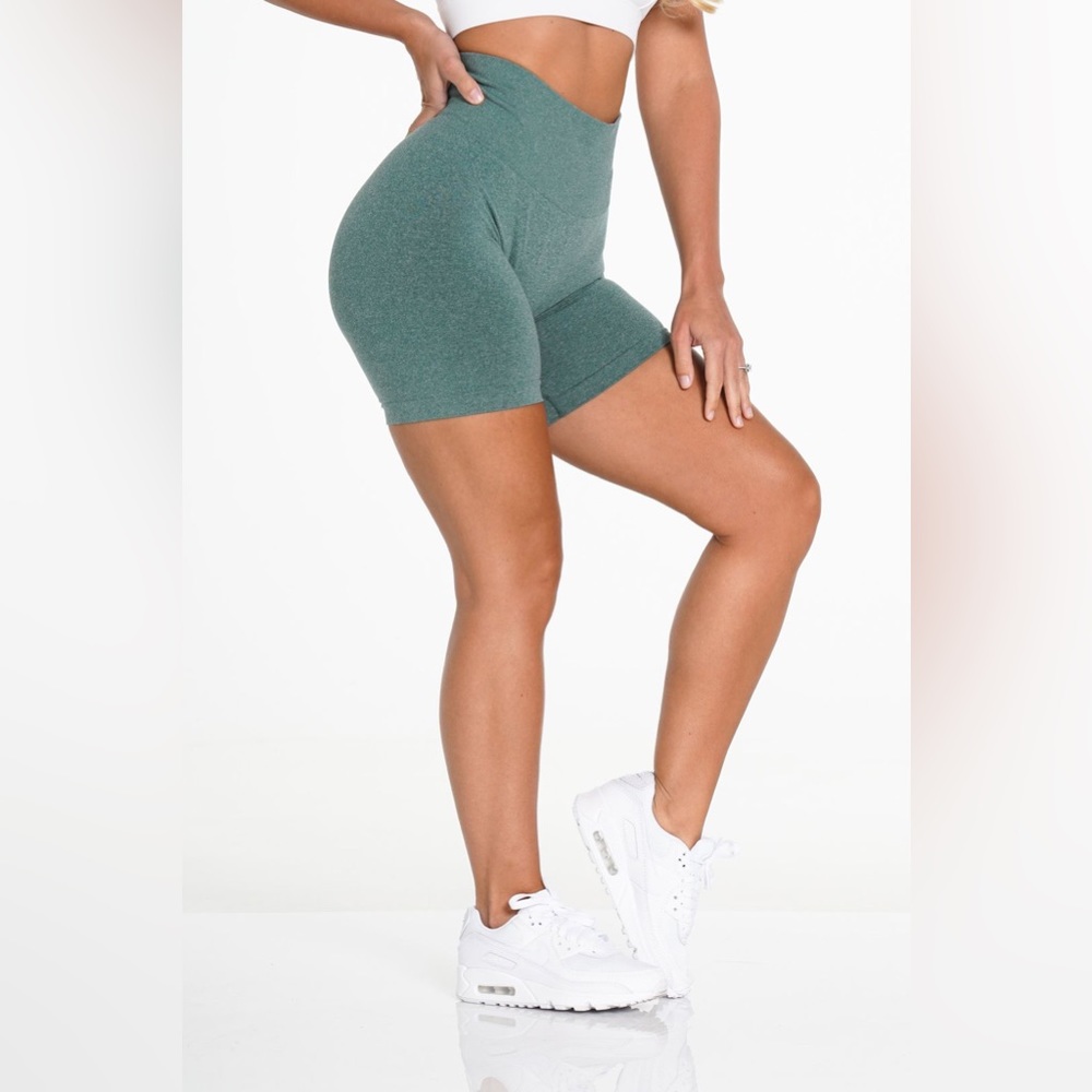 NWT NVGTN Forest Green Biker Short